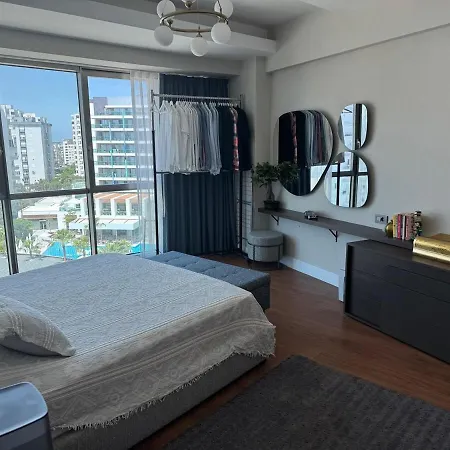 Stunning Large Unit In Kundu Apartmán