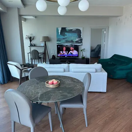 Apartment Stunning Large Unit In Kundu Aksu (Antalya)